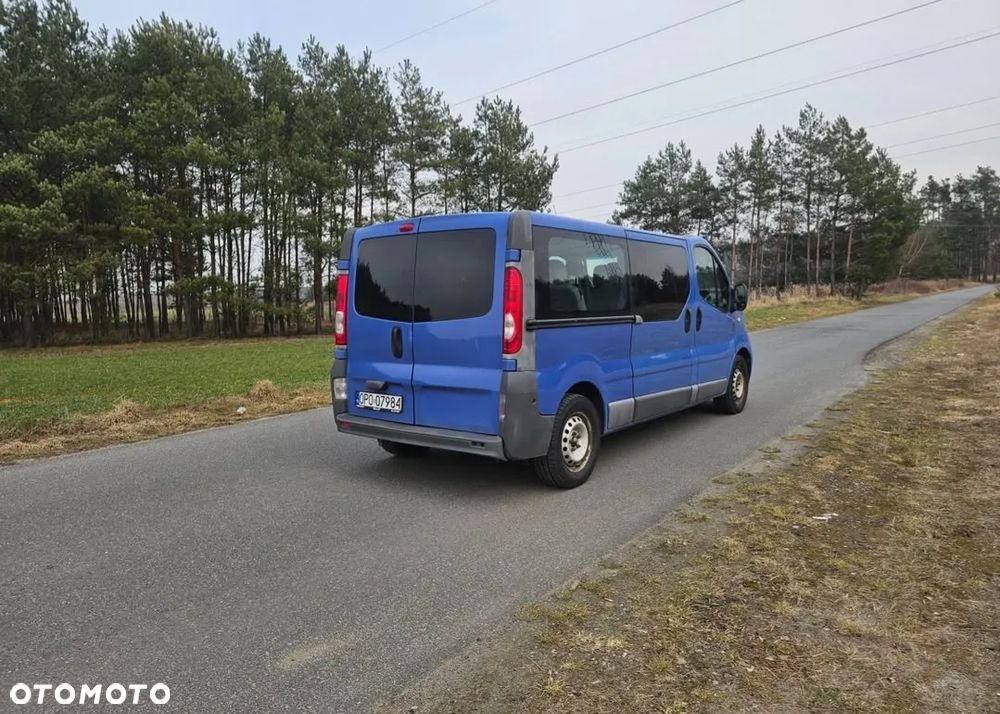 Opel Vivaro - 12