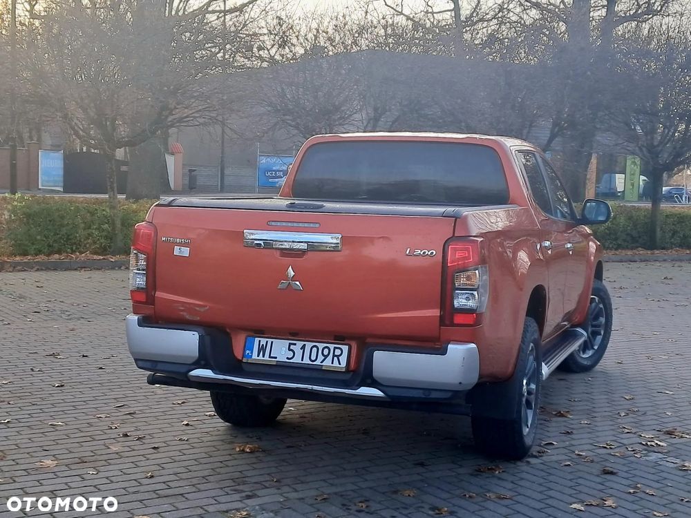Mitsubishi L200 2.2 d DC Instyle Plus - 17