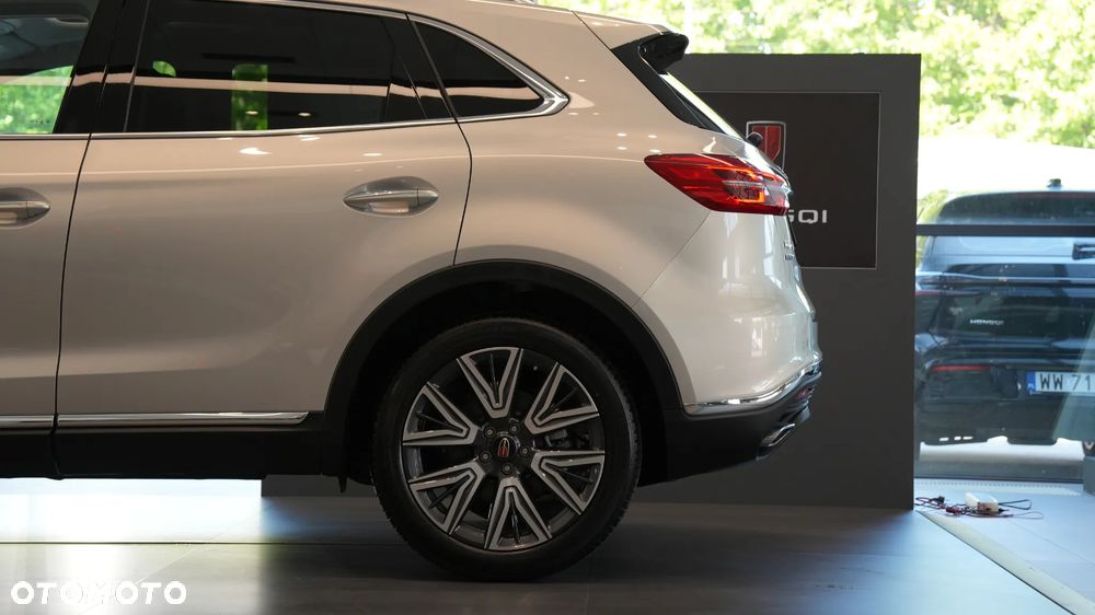 Hongqi HS5 - 9