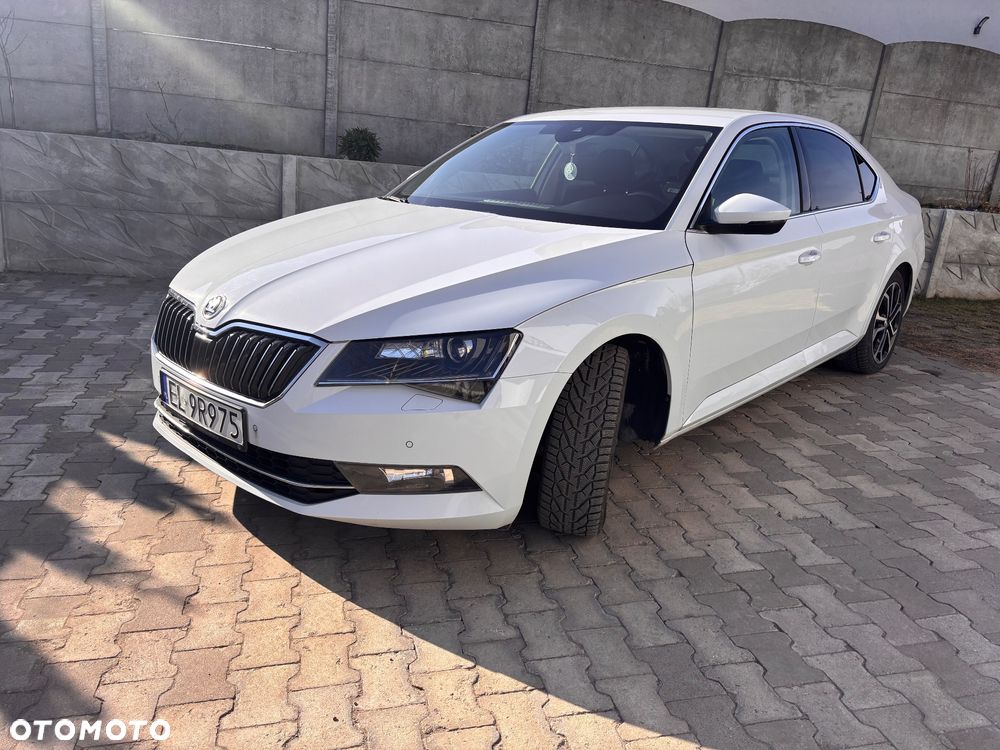 Skoda Superb 2.0 TDI SCR Style DSG - 1