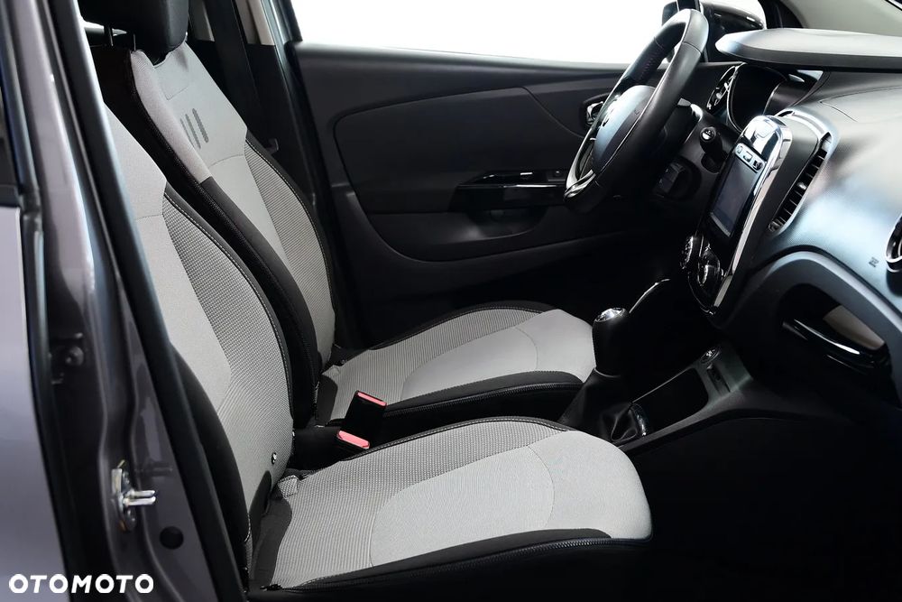 Renault Captur - 22