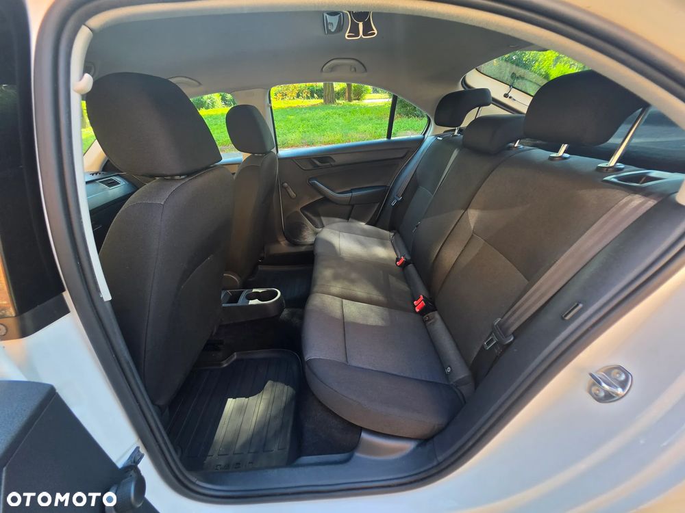 Skoda RAPID 1.2 TSI Style Plus - 11