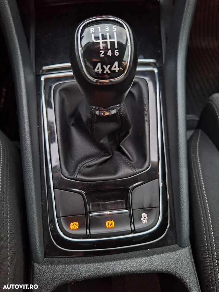 Skoda Karoq 2.0 TDI SCR 4x4 Style - 27