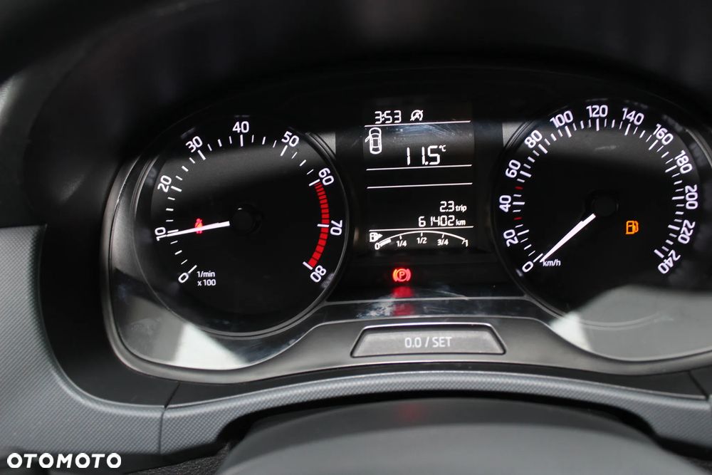 Skoda Fabia 1.0 TSI Style - 17