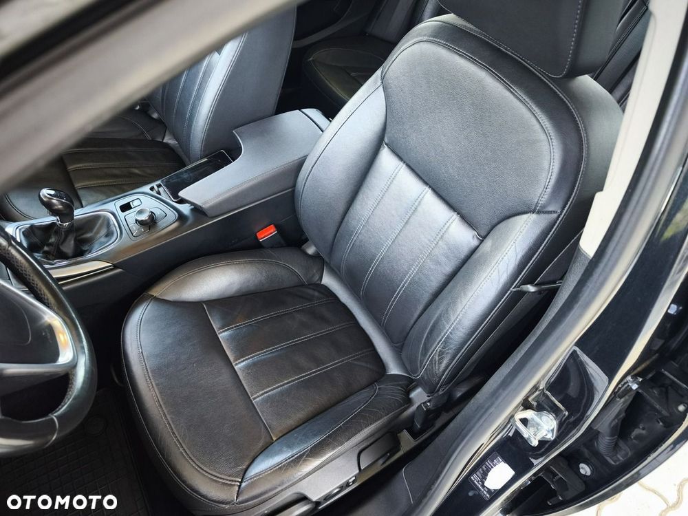 Opel Insignia 2.0 CDTI Cosmo - 17