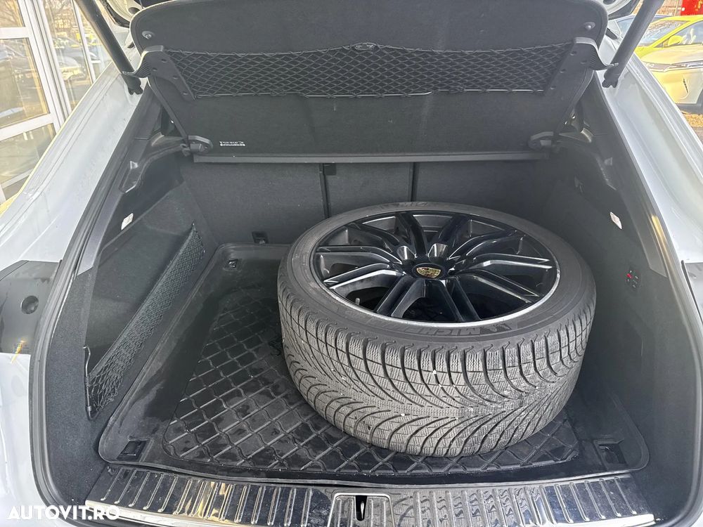 Porsche Cayenne Standard - 20