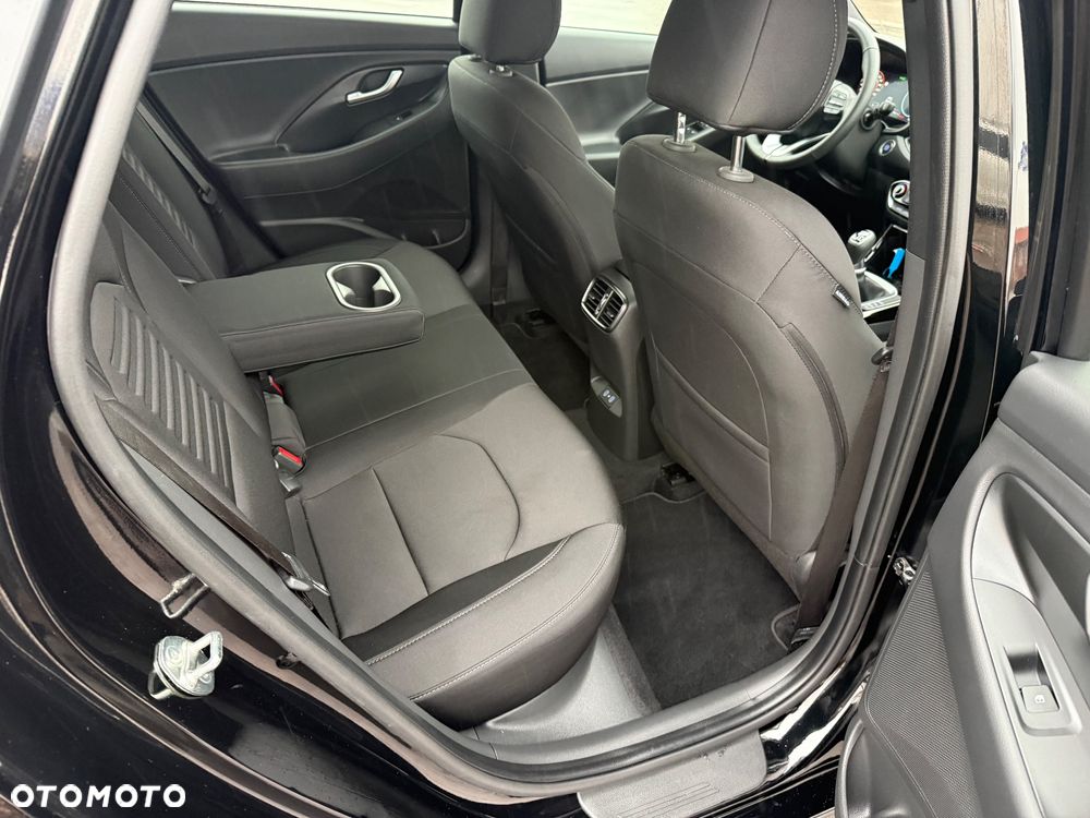 Hyundai i30 1.5 T-GDI 48V-Hybrid Advantage - 15