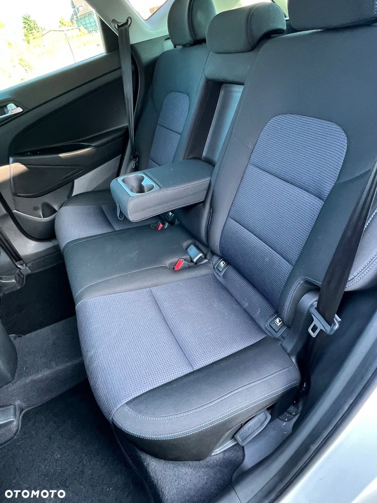Hyundai Tucson blue 1.7 CRDi 2WD DCT Premium - 37