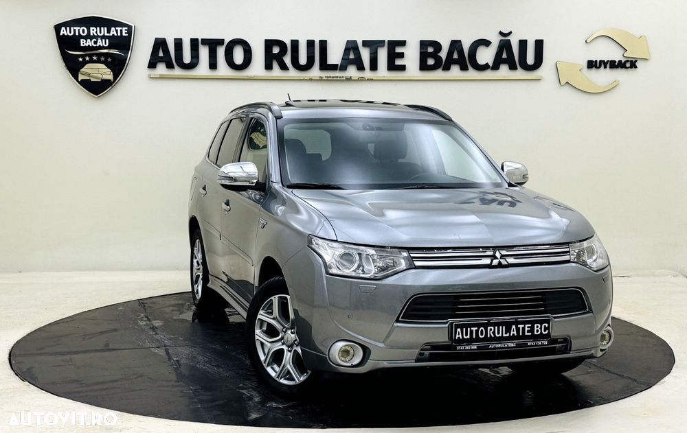 Mitsubishi Outlander - 3