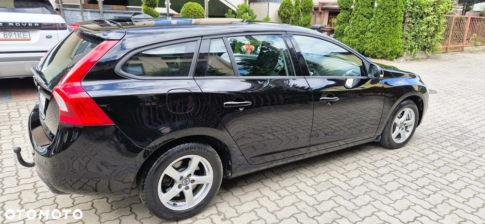 Volvo V60 D4 Drive-E Dynamic Edition (Momentum) - 4