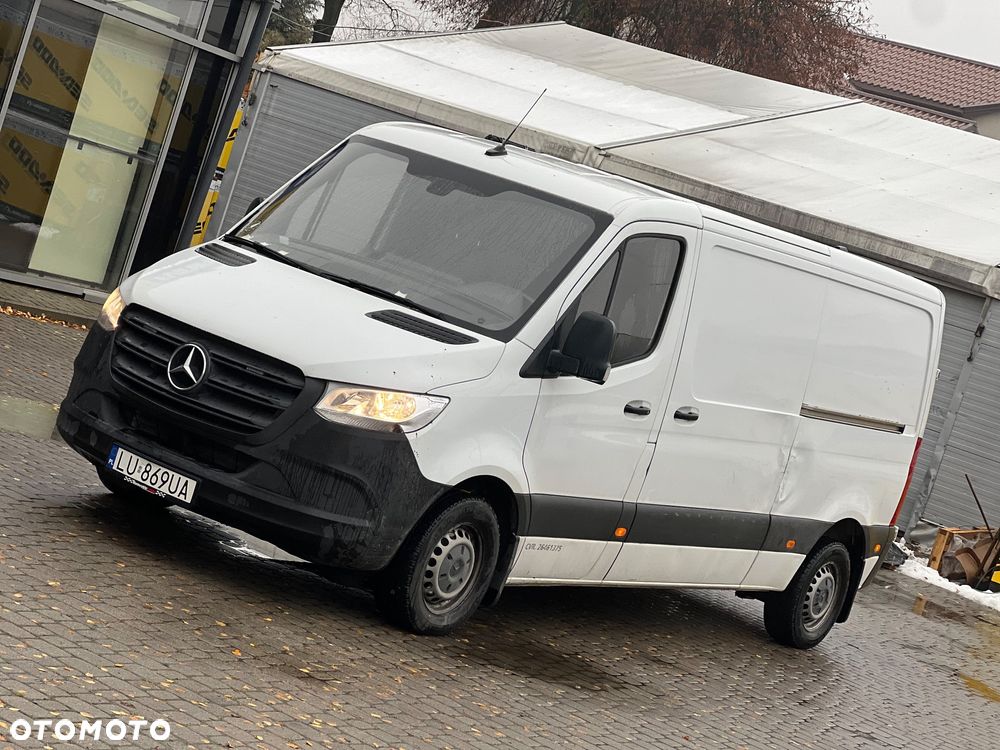 Mercedes-Benz Sprinter - 2