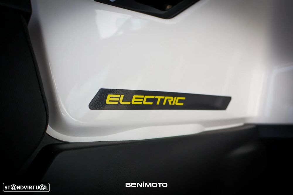 Can-Am Outlander Max Eletric (Elétrico) - 19