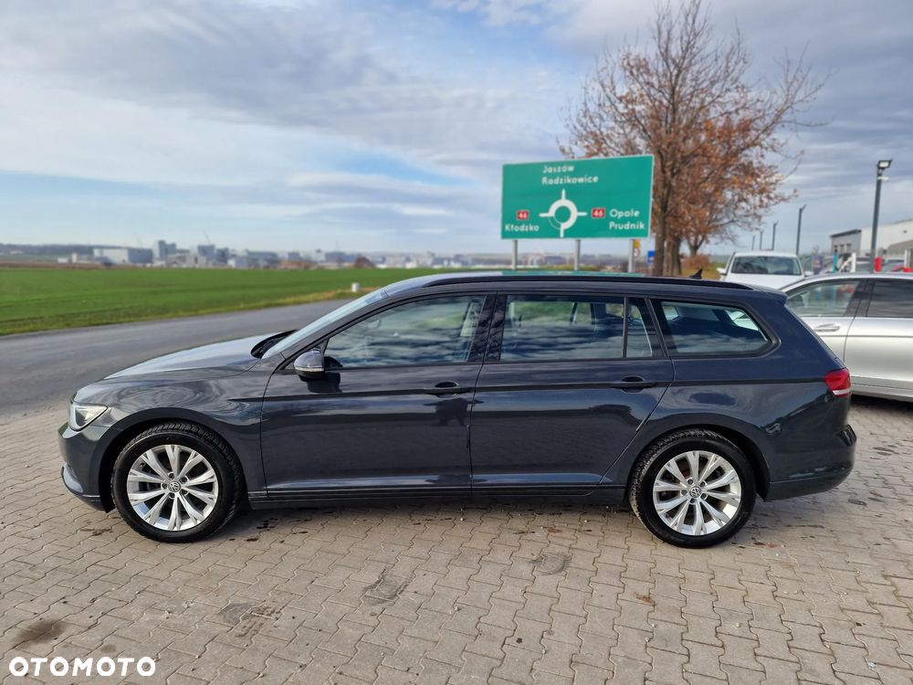 Volkswagen Passat Variant ver-variant-1-6-tdi-bluemotion-technology-dsg-comfortline - 17