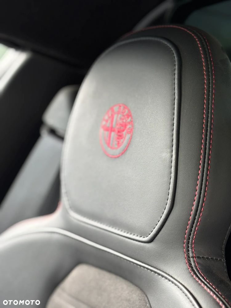 Alfa Romeo 4C - 29