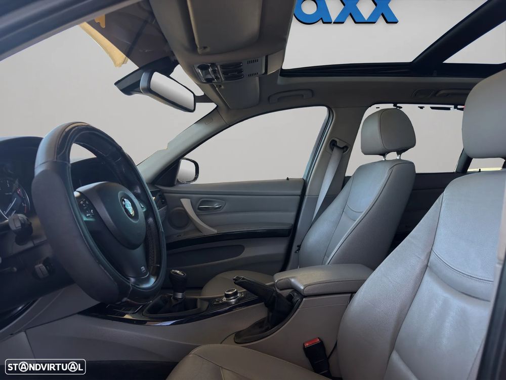 BMW 320 d Luxury Line - 8