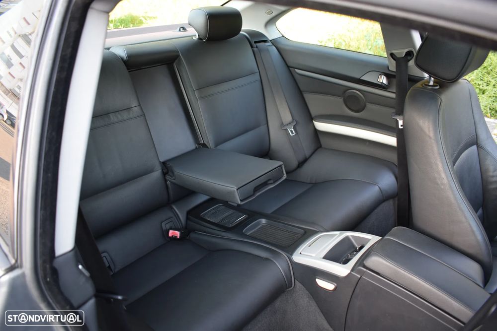 BMW 320 d Coupe Auto - 4