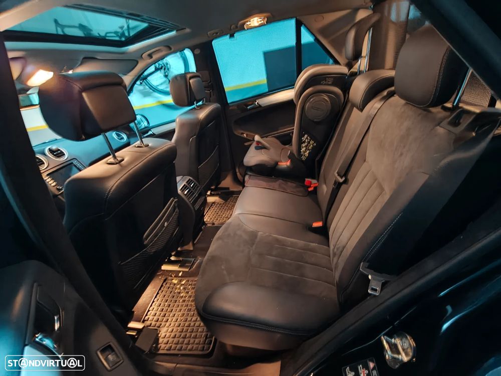 Mercedes-Benz ML 320 CDi - 12