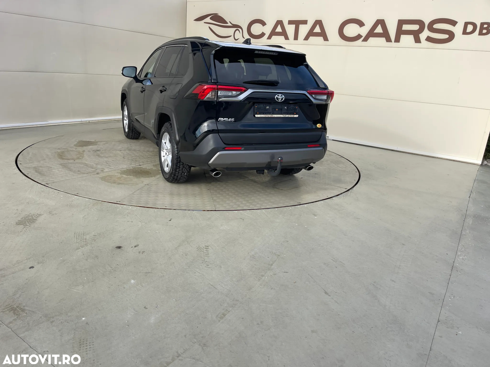 Toyota RAV4 - 11