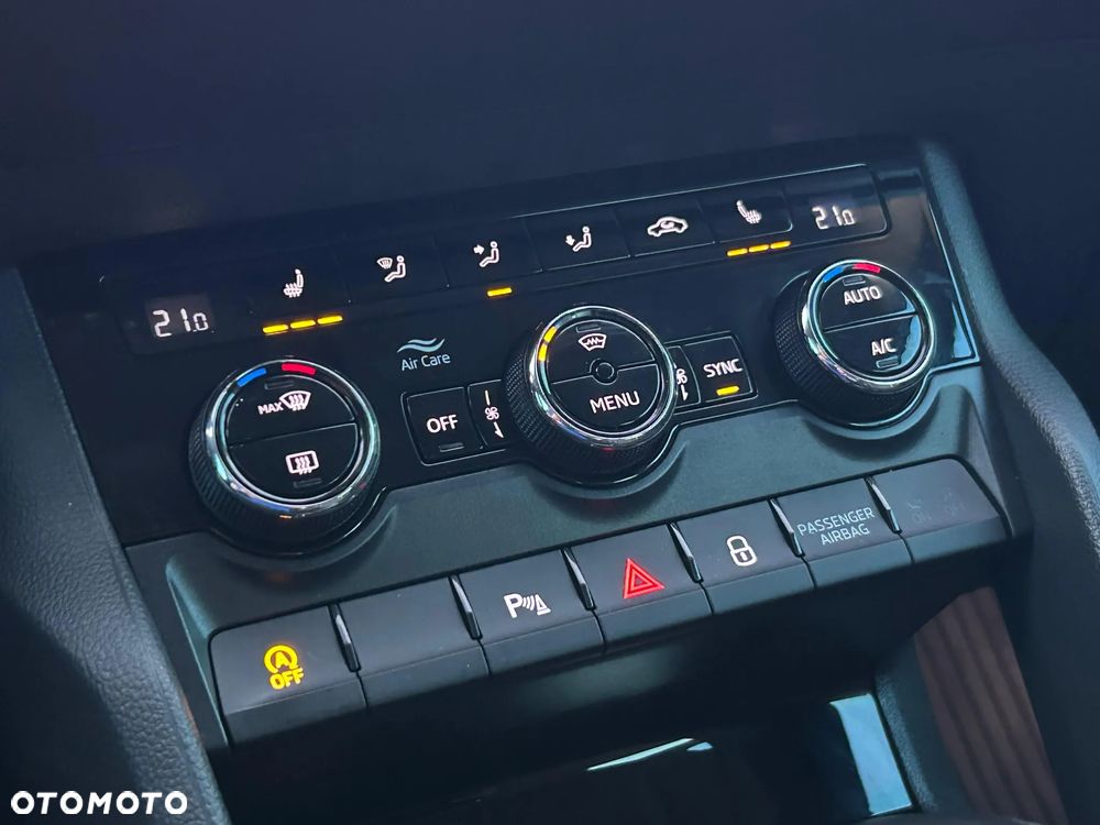 Skoda Karoq 1.5 TSI ACT 4x2 Style DSG - 30