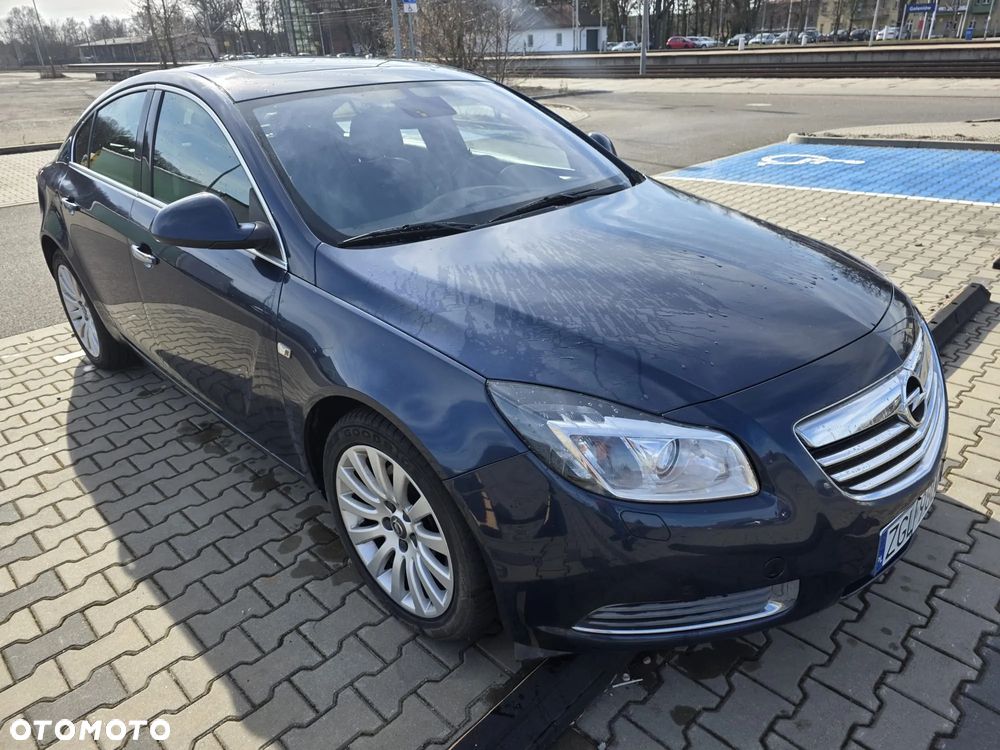 Opel Insignia 2.0 T Cosmo - 1