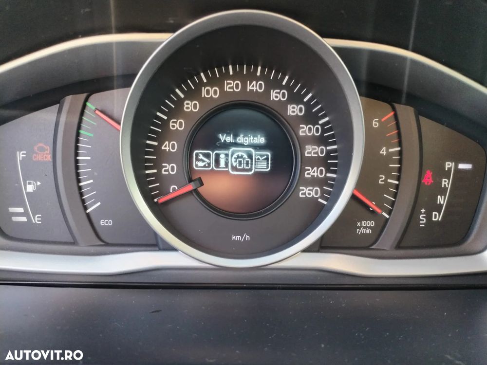 Volvo V60 D2 ECO Start-Stop Kinetic - 17