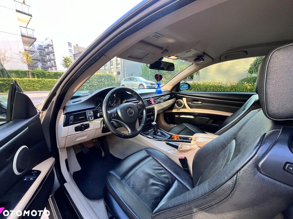 BMW Seria 3 320d Coupe - 13