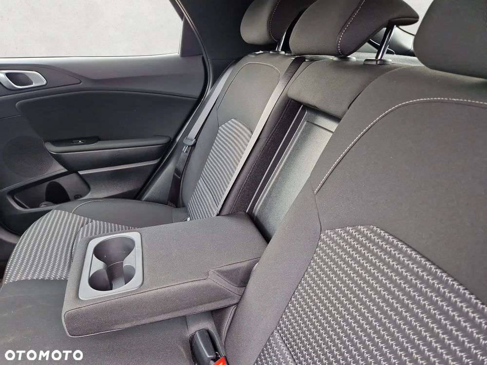 Kia XCeed 1.5 T-GDI M DCT - 12
