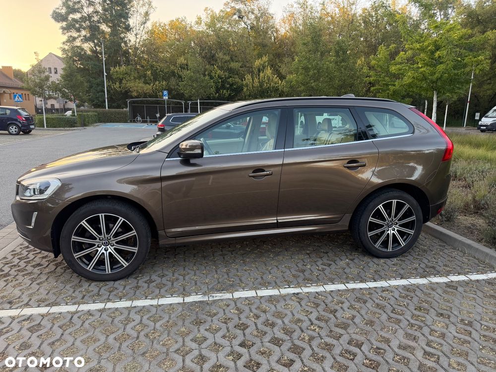 Volvo XC 60 2.4D AWD Kinetic - 4