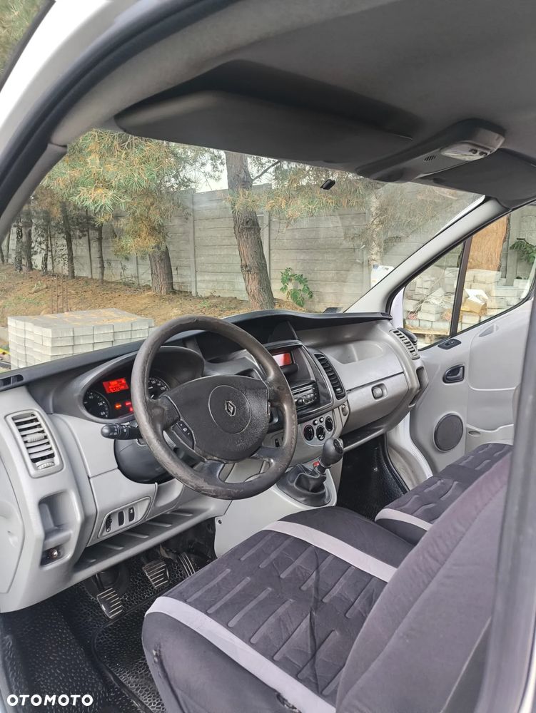 Renault Trafic - 8