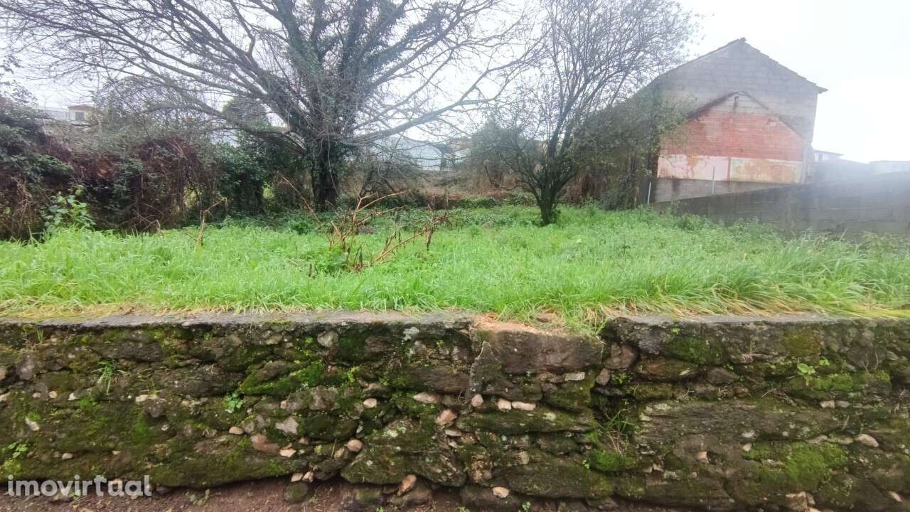 Terreno urbano em São João da Madeira - Grande imagem: 2/8