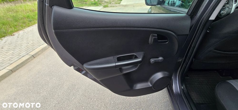 Kia Venga 1.4 L - 22