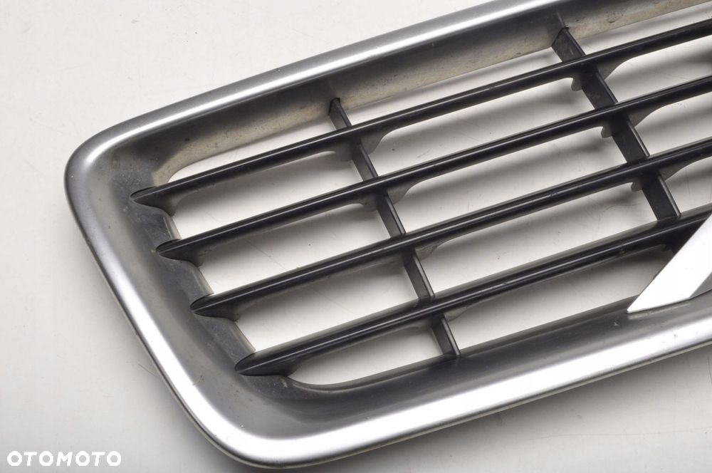 VOLVO C30 ATRAPA GRIL GRILL 30657194 RDESIGN - 2