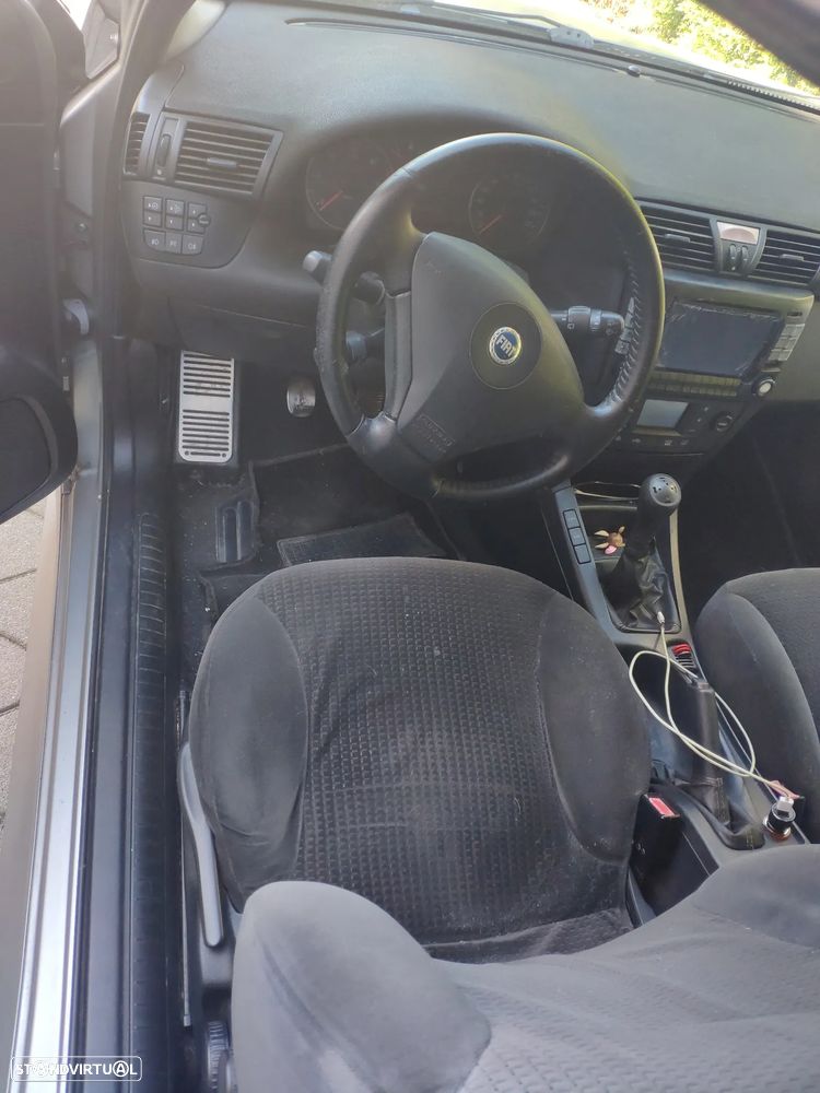 Fiat Stilo 1.9 JTD Dynamic - 3