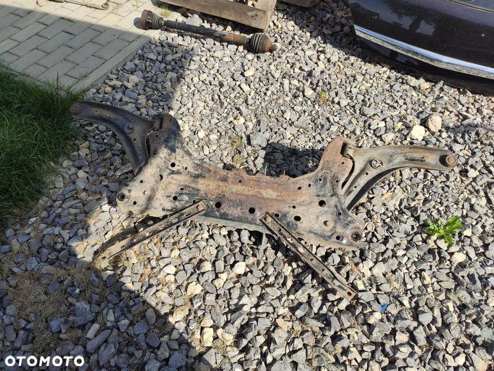 KL Kołyska Sanki Przód Ford Fiesta MKVII MK7 08- 1.25 - 5