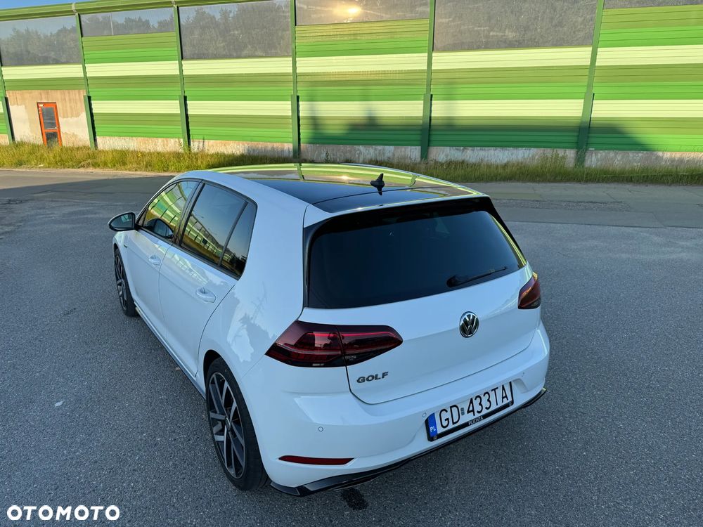 Volkswagen Golf - 21