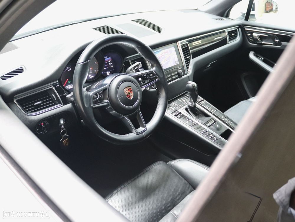 Porsche Macan S - 14