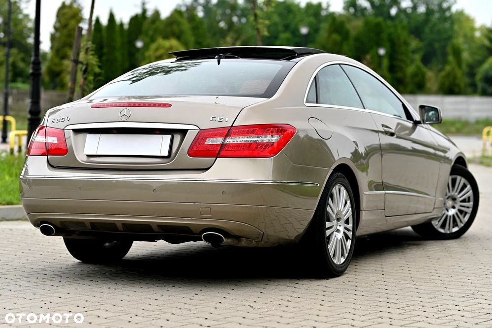 Mercedes-Benz Klasa E 350 CGI BlueEFFICIENCY 7G-TRONIC Avantgarde - 11