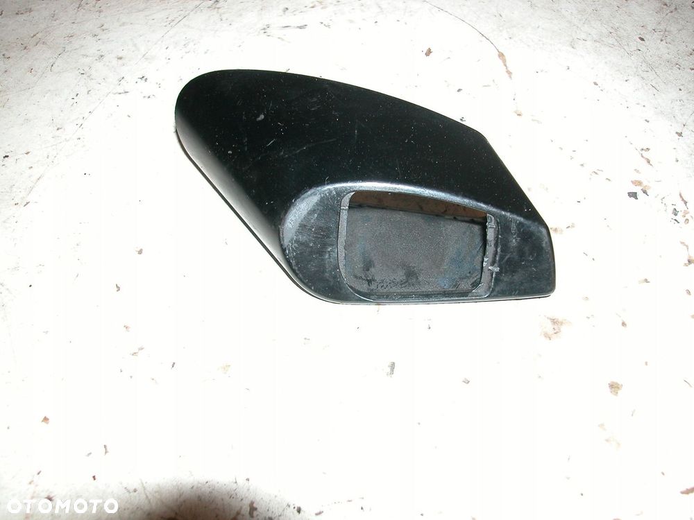 PEUGEOT 5O8 DOLNA OBUDOWA LUSTERKA LEWA - 2