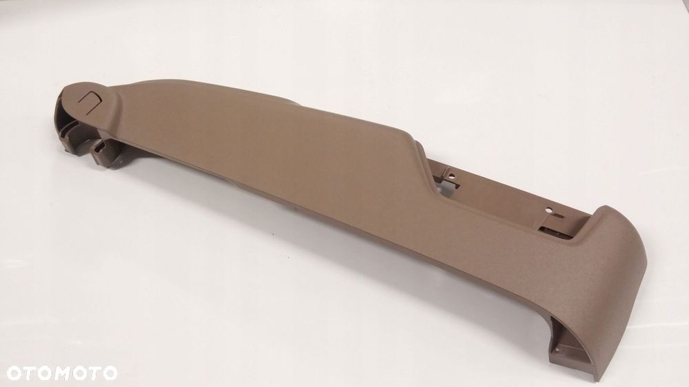 VOLVO XC90 osłona fotela pasażera prawa OE - 1