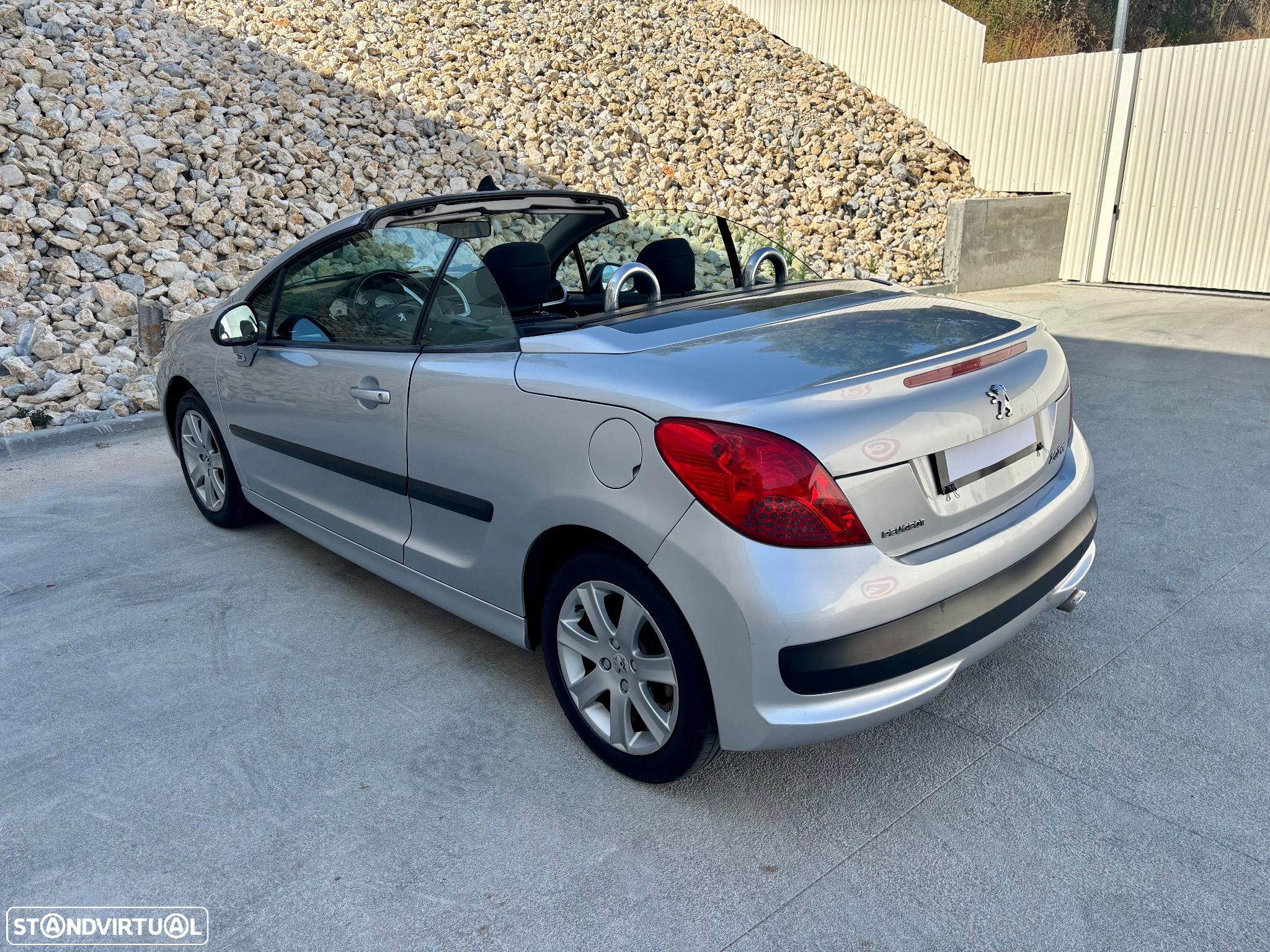 Peugeot 207 CC 1.6 HDi FAP Sport - 26
