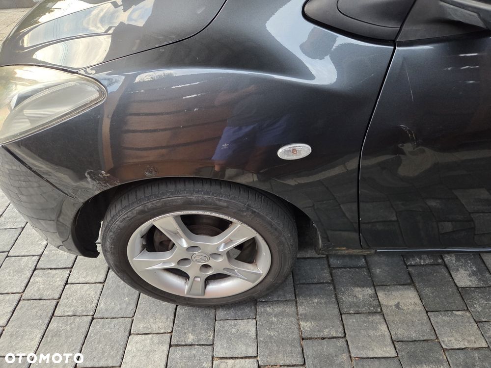 Mazda 2 - 10