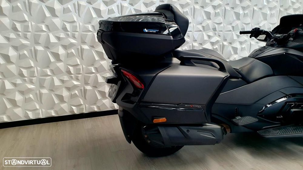 Can-Am Spyder RT Limited - 8