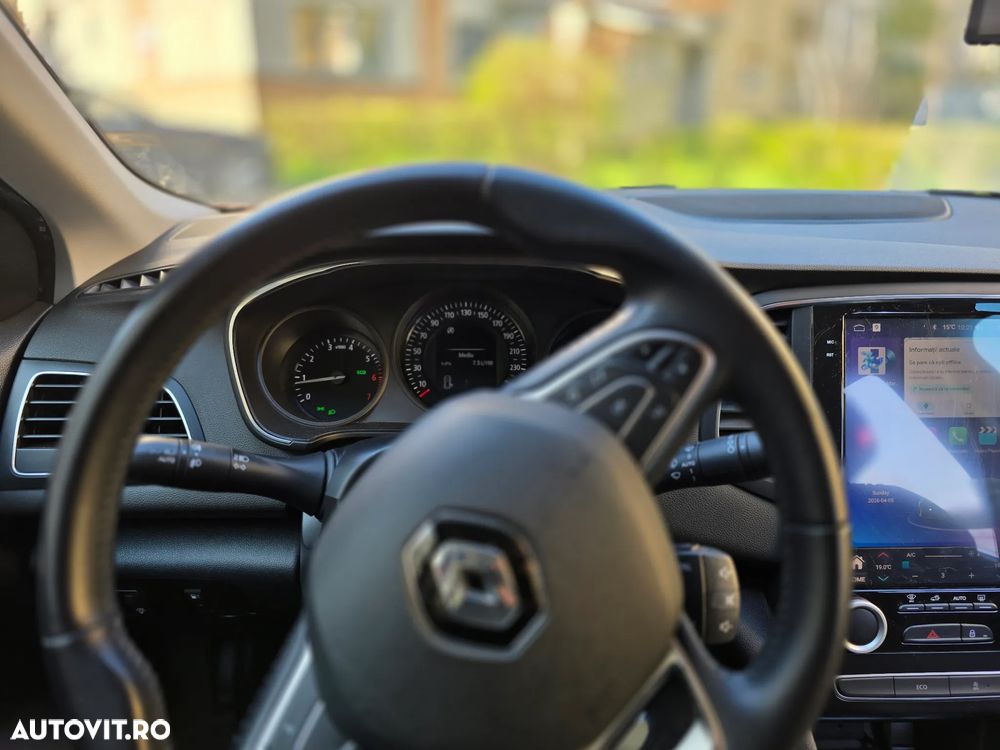 Renault Megane TCe GPF Zen - 6