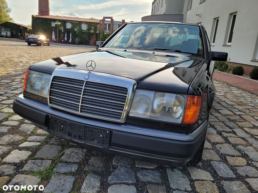 Mercedes-Benz 280 - 3