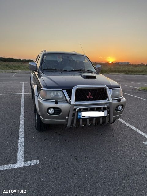 Mitsubishi Pajero - 4
