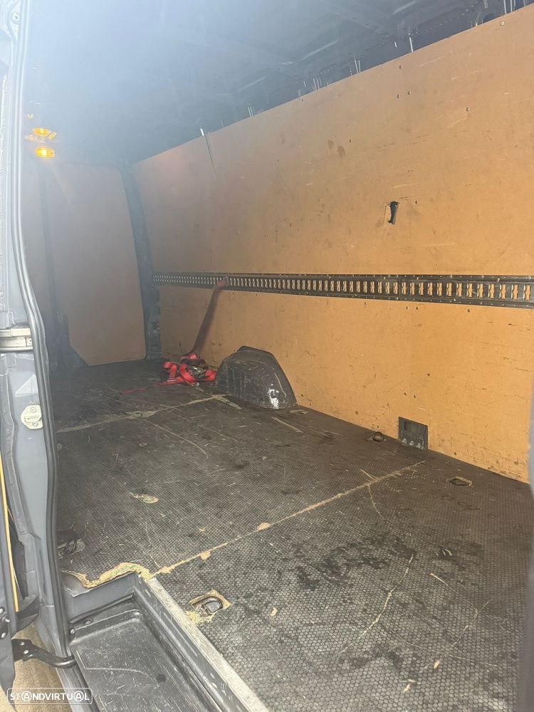 Mercedes-Benz Sprinter 319 CDI - 12