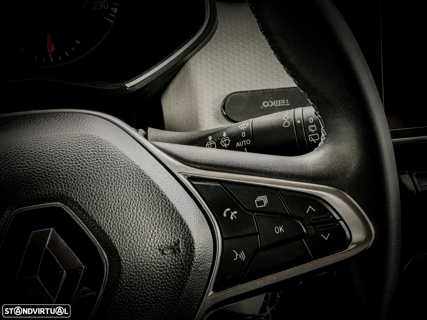 Renault Clio 1.0 TCe Limited Bi-Fuel - 13