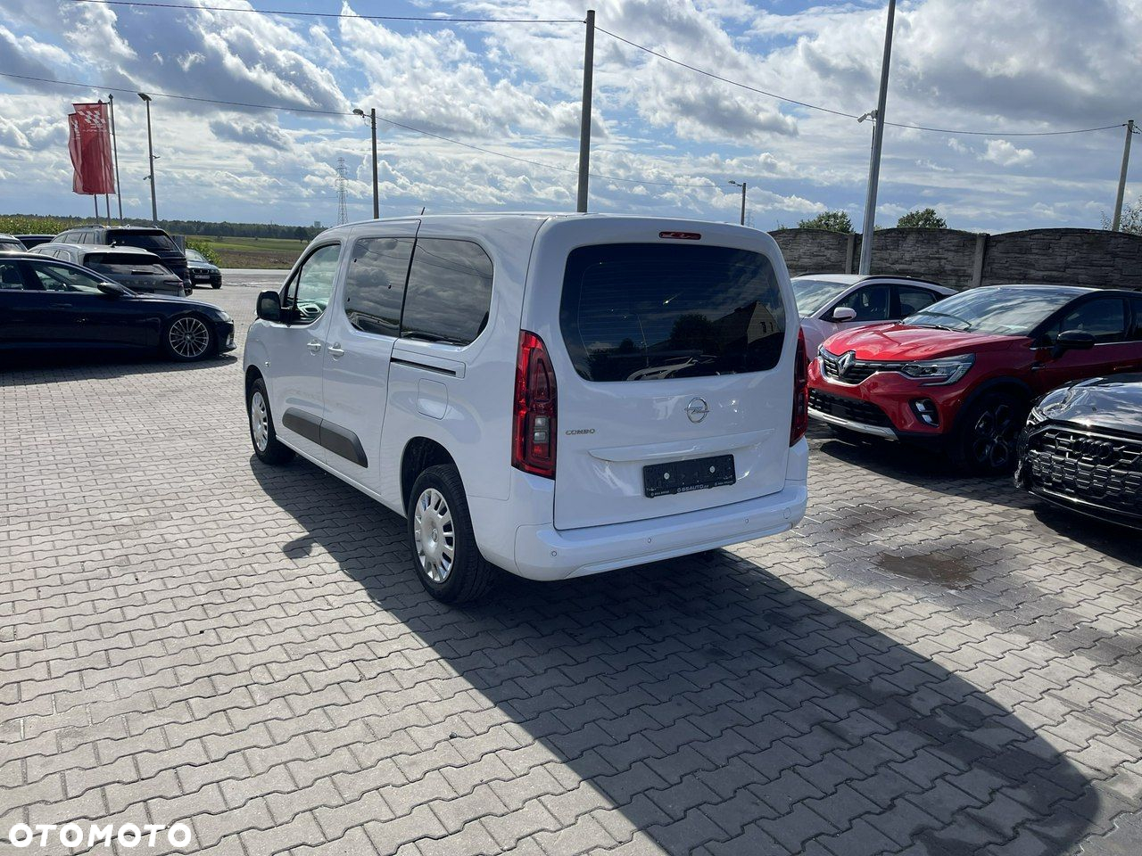 Opel Combo Life 1.2 Turbo Edition Plus S&S - 2