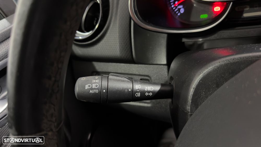 Renault Clio (Energy) TCe 90 Start & Stop INTENS - 22