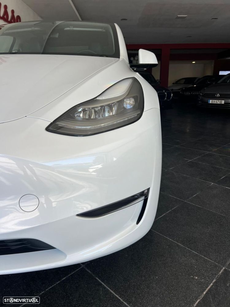 Tesla Model Y Long Range Dual Motor AWD - 6